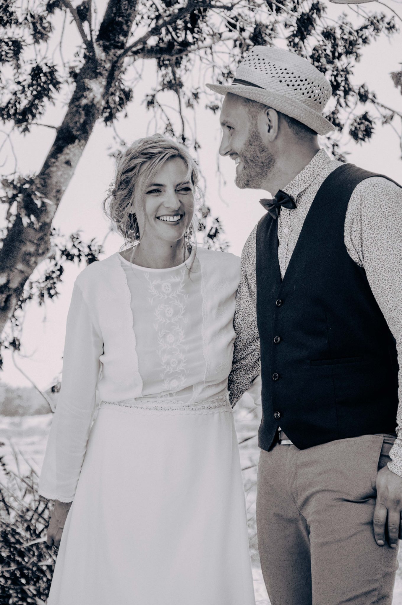 Robe de mariée - Photographie de portrait, photographie de couple, mariage, photographie en noir et blanc
