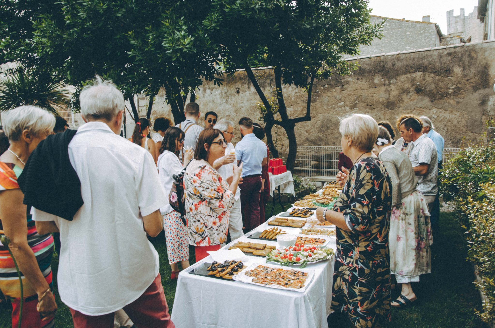Photographie de mariage, déco, apéritif, photographie moody